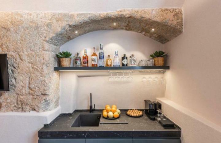 Borgo Albergo 35 Relax & Spa Монополи Экстерьер фото